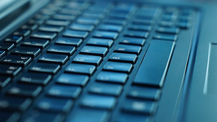 Prokuratura zajmie się sprawą cyberataku na Komisję Nadzoru Finansowego i banki działające w Polsce /Michał Dukaczewski /RMF FM