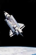 Prom Challenger z otwartym lukiem ładowni, lipiec 1983 /Encyklopedia Internautica