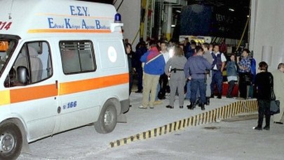 Prom zderzył się z motorówką, nie żyją 4 osoby. Trwają poszukiwania rozbitków