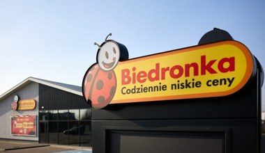 Promocje w Biedronce. Lepiej czytać drobny druk