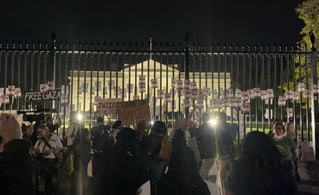 Propalestyński protest w Waszyngtonie. Demonstranci chcieli wedrzeć się na teren Białego Domu