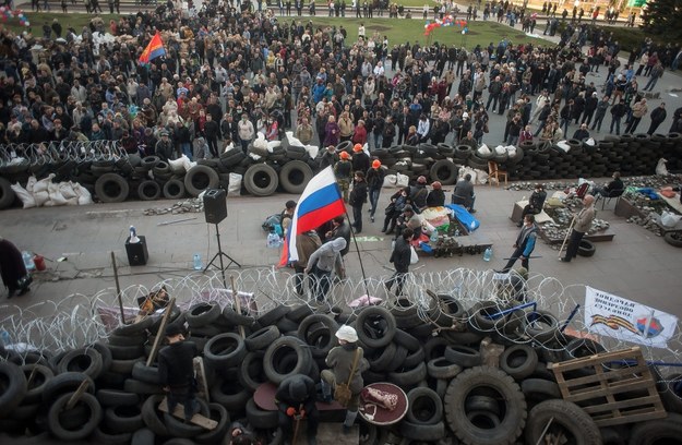 Prorosyjscy aktywiści na Ukrainie /ROMAN PILIPEY /PAP/EPA