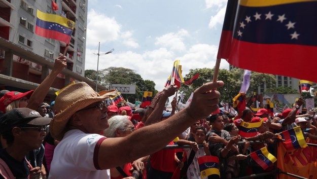 Prorządowa demonstracja w Caracas /RAYNER PENA /PAP/EPA