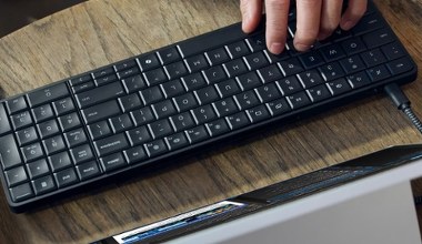Prościej się nie da. Ta klawiatura to pełny komputer