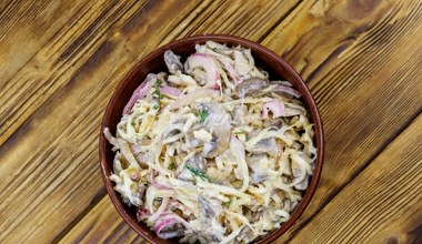 Prosta sałaka na wigilijny stół. Zrobisz ją w 20 minut