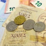 Prosto z Salonik: Limity wypłat z bankomatów, transport publiczny za darmo