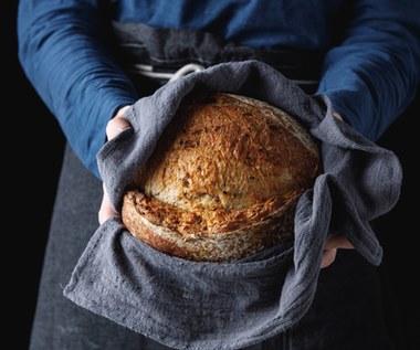 Prosty przepis na chleb, który zawsze się udaje. Już nigdy więcej zakalca