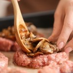 Prosty przepis na domowe i aromatyczne mielone. Inne, niż klasyczne