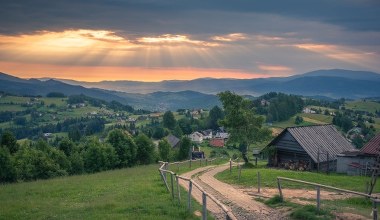 Prosty szlak na krótką wycieczkę górską. Dobry dla dzieci i seniorów