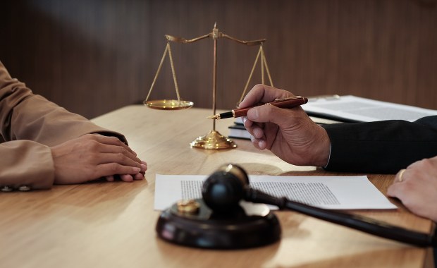 Protest adwokatów. Przez Pegasusa nie będzie darmowej pomocy prawnej 