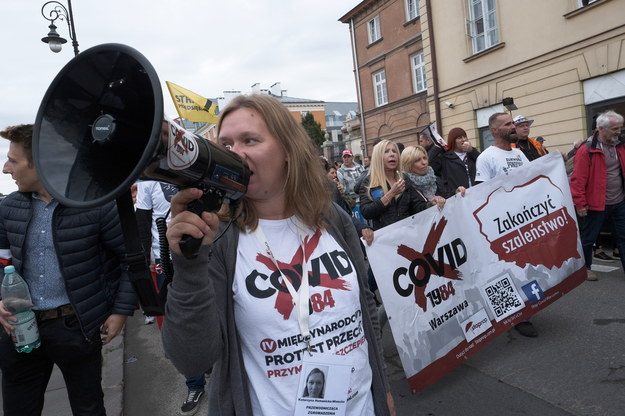 Protest antycovidowców w Warszawie /Mateusz Marek /PAP