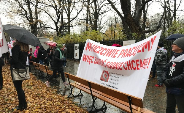 Protest cywilnych pracowników prokuratur i sądów. Od 8 lat nie dostają podwyżek
