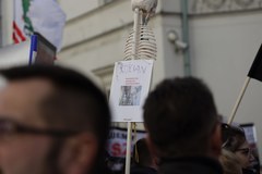 Protest dyrektorów i pracowników szpitali przed Ministerstwem Zdrowia