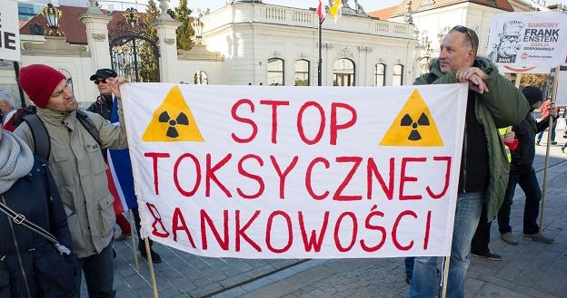 Protest frankowiczów w Warszawie. Fot. Daniel Gnap /Agencja SE/East News