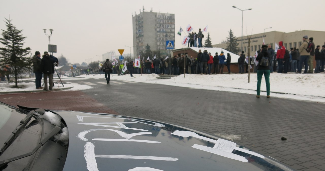 Protest górników przed siedzibą JSW 