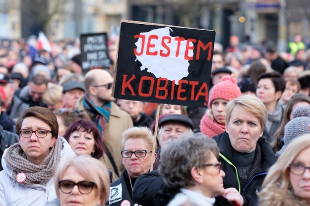 Protest kobiet 8 marca /Jakub Kaczmarczyk /PAP