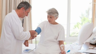 Protest lekarzy i kolejne podwyżki. Co czeka w 2018 roku pacjentów?