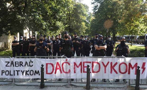 Protest medyków. "Czekamy na spotkanie z premierem"