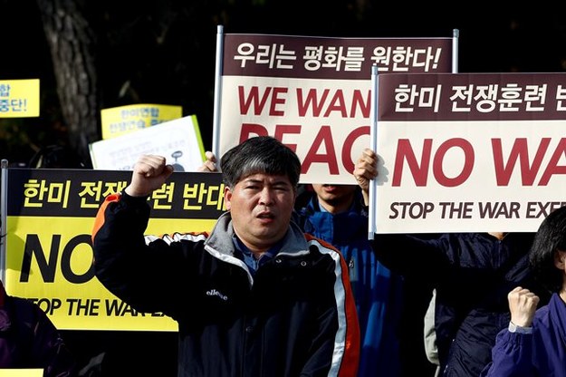 Protest mieszkańców Korei Południowej przeciwko wojnie /JEON HEON-KYUN /PAP/EPA