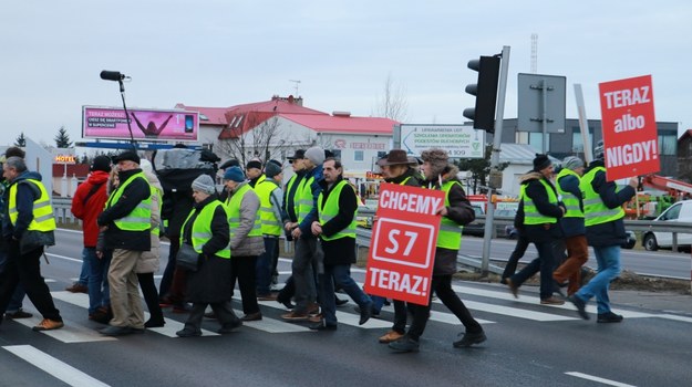 Protest mieszkańców na krajowej "7" /Bartosz Sroczyński /RMF FM
