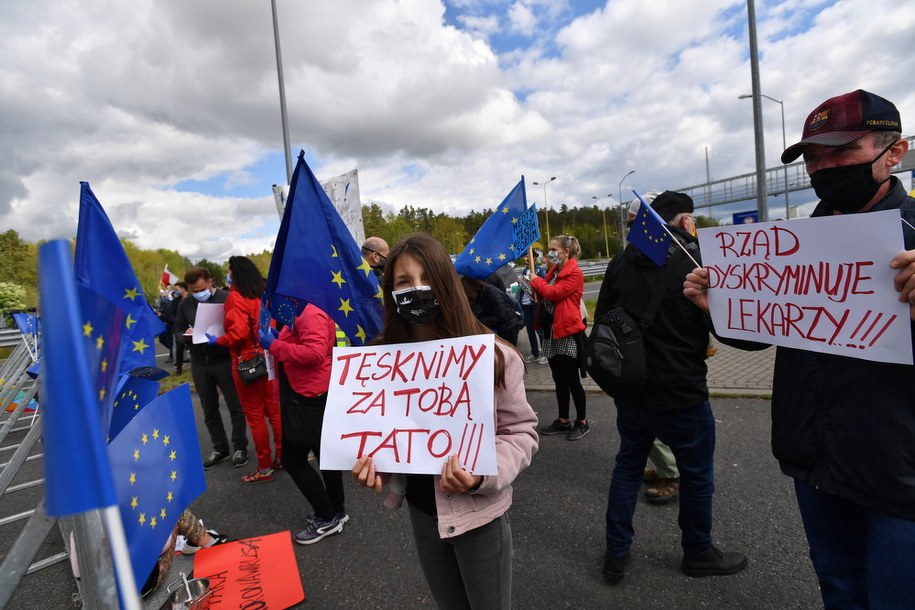 Protest mieszkańców pogranicza polsko-niemieckiego w miejscowości Lubieszyn (woj. zachodniopomorskie) / 	Marcin Bielecki    /PAP