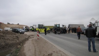 Protest na A2. Podwykonawcy domagali się zaległych pieniędzy