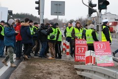 Protest na krajowej "7". Mieszkańcy walczą o nową wylotówkę z Warszawy na Gdańsk