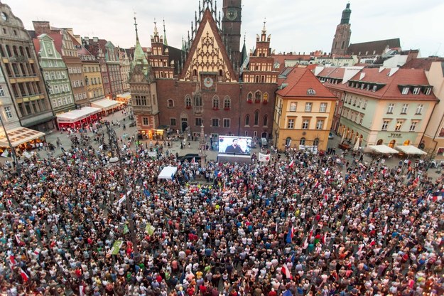 Protest na wrocławskim Rynku /Maciej Kulczyński /PAP