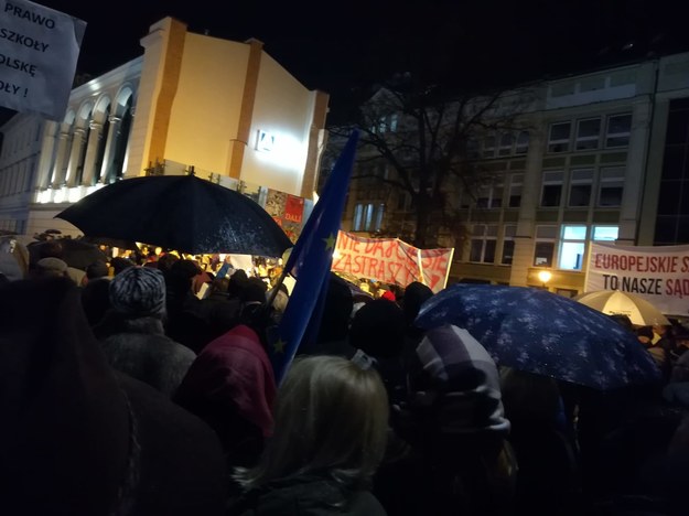 Protest odbywa się również we Wrocławiu /Słuchaczka Jadwiga /Gorąca Linia RMF FM