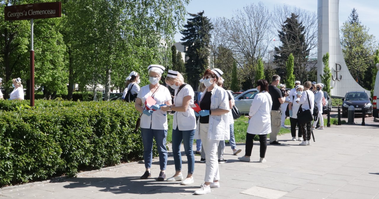 Protest pielęgniarek i położnych