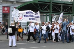 Protest pielęgniarek na ulicach Warszawy