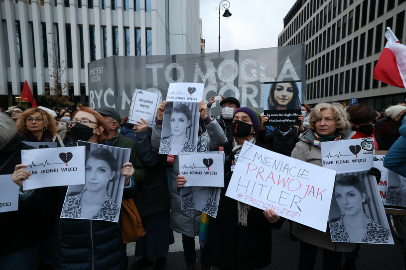 Protest po śmierci Izabeli z Pszczyny /Andrzej Iwanczuk /Reporter /Reporter