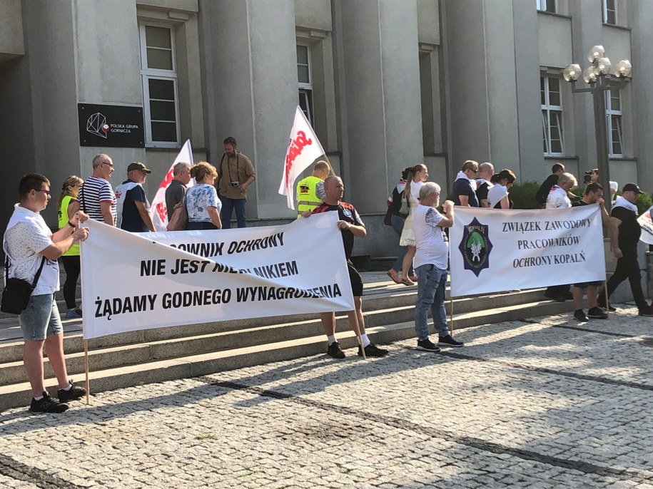 Protest pracowników Grupy KOK  świadczącej usługi głównie dla kopalń PGG /Anna Kropaczek /RMF FM