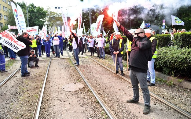 Protest pracowników kopalni i elektrowni /Maciej Kulczyński /PAP/EPA