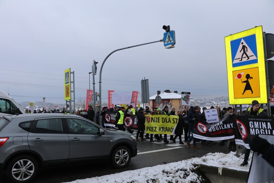 Protest przeciwko budowie S7 z listopada 2025 roku. /Józef Polewka /RMF FM