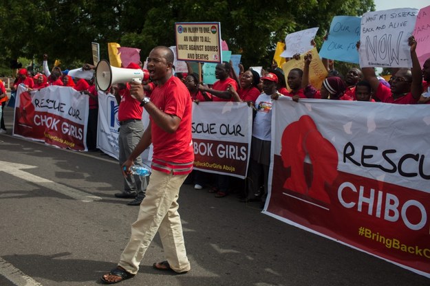 Protest przeciwko nieudolności władz Nigerii, które od połowy kwietnia nie są w stanie odnaleźć i uwolnić porwanych dziewczynek /RUTH MCDOWALL /PAP/EPA