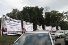 Protest przeciwko zastawianiu szkół w Piotrkowie Trybunalskim