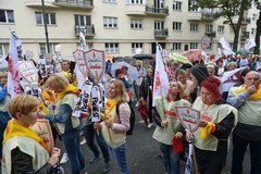 Protest przed gmachem resortu edukacji w Warszawie