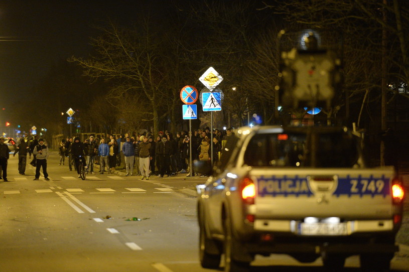 Protest przed Komendą Powiatową Policji w Legionowie /Jacek Turczyk /PAP