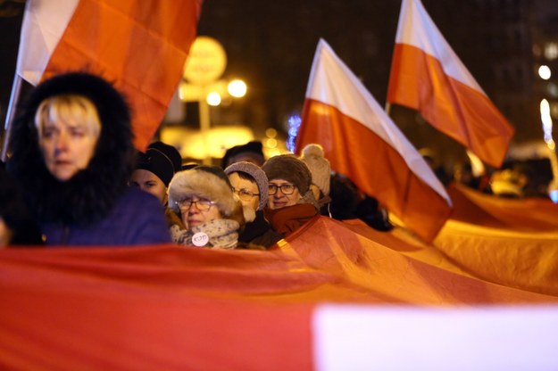 Protest przed Sejmem /Leszek Szymański /PAP