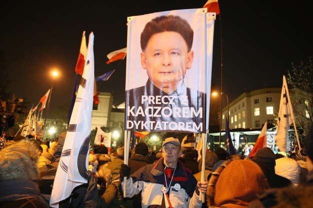 Protest przed Sejmem /Leszek Szymański /PAP