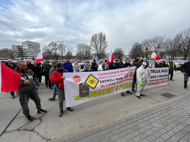 Protest przed Urzędem Marszałkowskim we Wrocławiu /Paweł Pyclik /RMF24