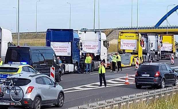 Protest przewoźników drogowych na S3 zakończony