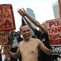 Protest punków w Indonezji 