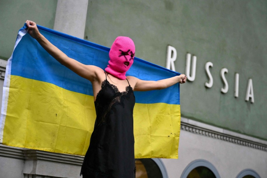 Protest Pussy Riot przed Pawilonem Rosyjskim na Biennale w Wenecji, 6 maja 2026 roku /MARCO BERTORELLO/AFP/East News /East News