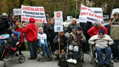 Protest rodziców niepełnosprawnych