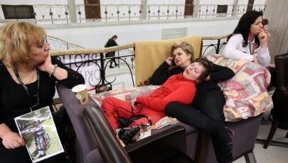 Protest rodziców osób niepełnosprawnych nie ustaje. "Trzeba się z tym rządem rozprawić"