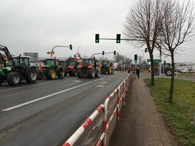 Protest rolników na DK24 na wysokości Kwilcza /Policja Wielkopolska /Policja