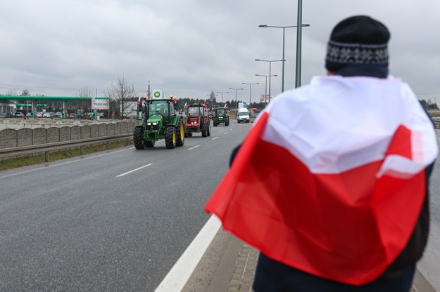 Protest rolników na drodze dojazdowej do lotniska w Pyrzowicach /Michał Meissner /PAP