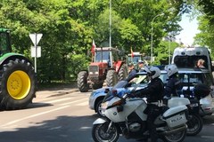 Protest rolników. Na miejscu pojawiły się tajemnicze znaki